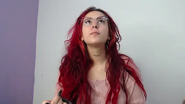 Snapshot of LatinasGoddesses_ chatting on February 21, 4:51 am LatinasGoddesses online show from February 21, 4:51 am