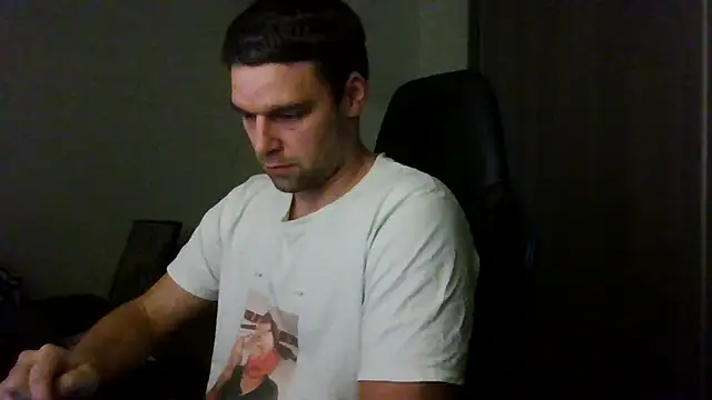 Snapshot of The_big_viking_ chatting on January 4, 8:48 pm The big viking online show from January 4, 8:48 pm