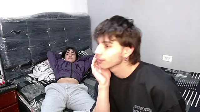 pervertsteens3 online show from December 17, 11:27 pm