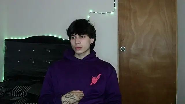 pervertsteens3 online show from November 11, 9:09 am