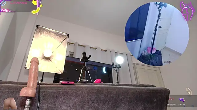 mia-brit online show from February 18, 7:54 pm