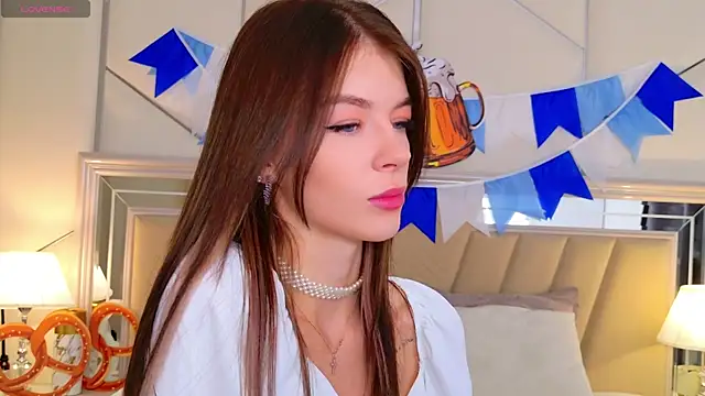 MeganMour online show from September 28, 4:56 pm