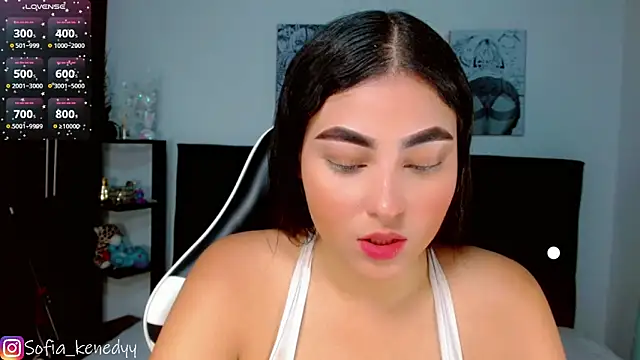 Sofia kenedyy online show from February 8, 9:15 pm