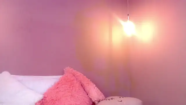 Snapshot of cami_fire chatting on January 21, 6:33 am cami fire online show from January 21, 6:33 am