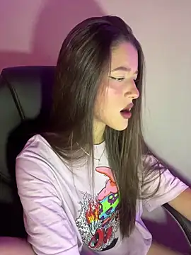 Snapshot of ally_sunn_ chatting on December 23, 1:24 pm ally sunn online show from December 23, 1:24 pm