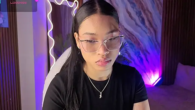 penelope tay1 online show from May 24, 3:11 am