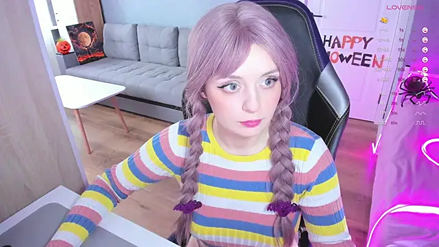 Snapshot of Amy_honey_angel chatting on November 2, 11:45 am Amy honey angel online show from November 2, 11:45 am