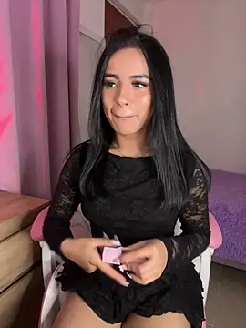 Snapshot of Emily-14 chatting on January 6, 6:28 am Emily-14 online show from January 6, 6:28 am