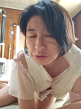 Snapshot of morikawa_sayaka chatting on December 18, 5:26 am morikawa sayaka online show from December 18, 5:26 am