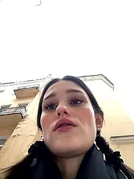 Mia Mia M online show from February 27, 1:44 pm