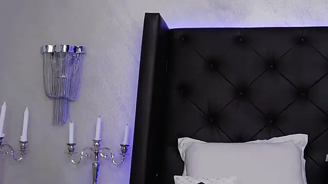 SkylerSpark online show from January 23, 9:18 pm