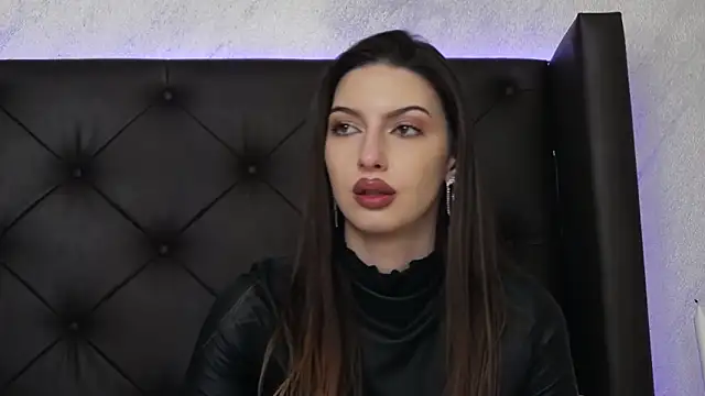 SkylerSpark online show from February 25, 2:47 am