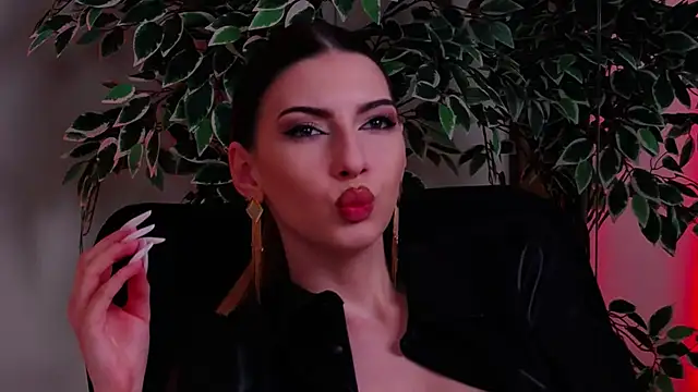 SkylerSpark online show from January 18, 10:24 pm