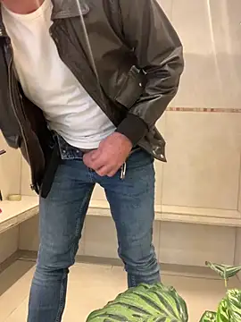 Snapshot of Sash_Ge chatting on January 27, 10:16 am Sash Ge online show from January 27, 10:16 am