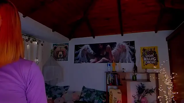 cuteweed420 online show from February 16, 4:20 am