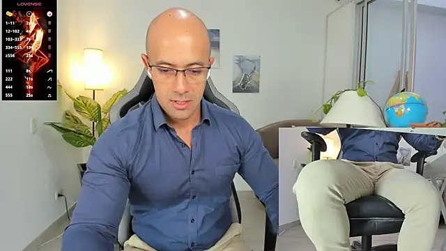 ryan master  online show from December 17, 11:39 am