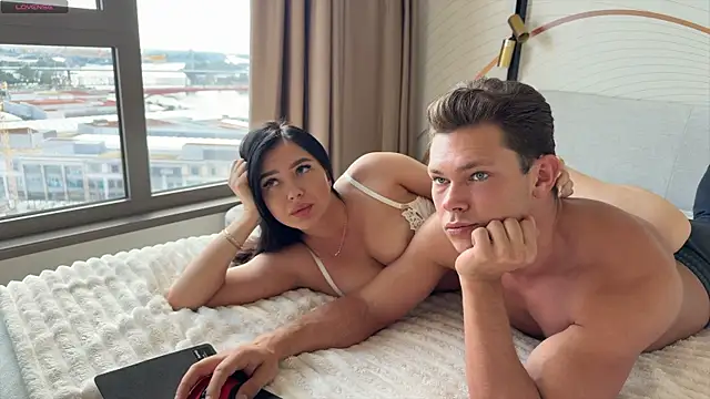 Snapshot of BestModelsDuo chatting on June 18, 2:21 pm BestModelsDuo online show from June 18, 2:21 pm