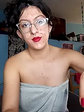 Snapshot of LoveElectra chatting on January 22, 1:42 pm LoveElectra online show from January 22, 1:42 pm