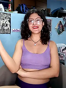 Snapshot of LoveElectra chatting on February 15, 11:14 pm LoveElectra online show from February 15, 11:14 pm