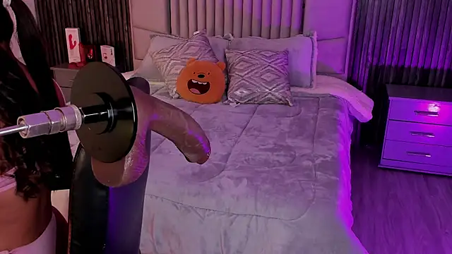 Snapshot of Lillyortiz chatting on December 15, 8:02 pm Lillyortiz online show from December 15, 8:02 pm