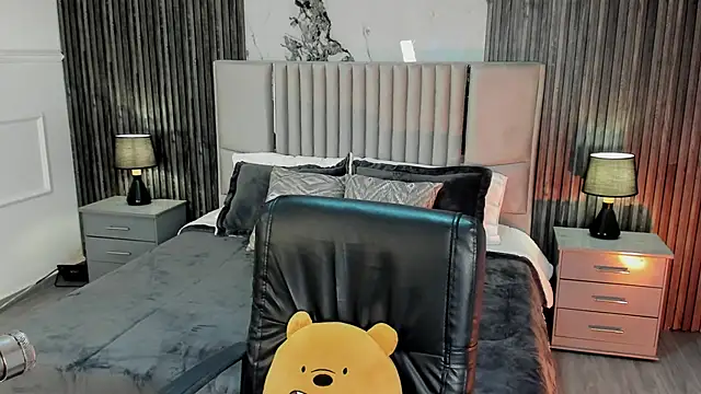 Lillyortiz online show from May 26, 7:54 pm