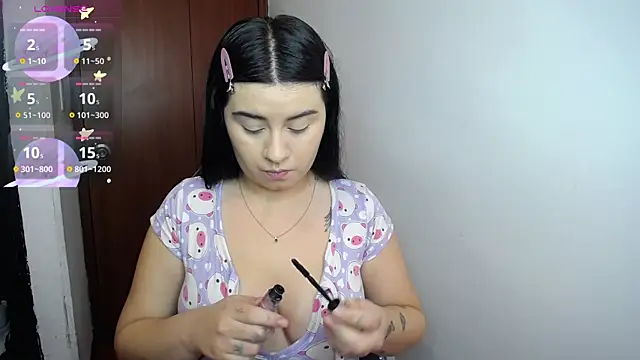 SaraBraun  online show from January 8, 4:00 pm