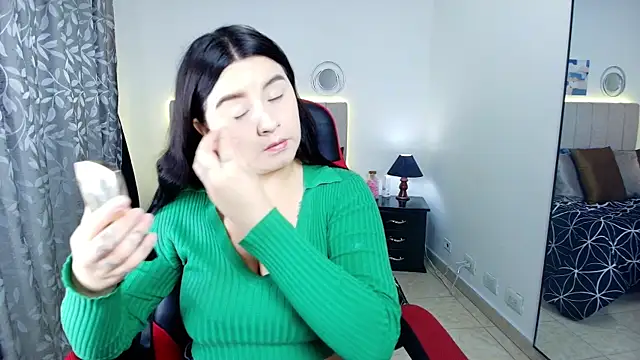 SaraBraun  online show from September 12, 1:11 pm