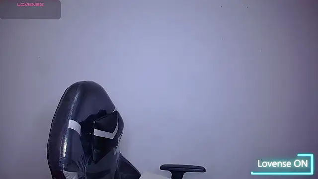 SaraBraun  online show from February 9, 6:12 pm