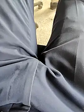 bananadick     online show from December 23, 8:44 am