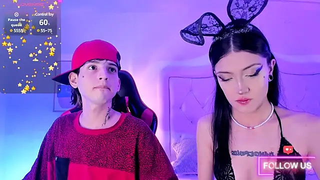 Snapshot of sett_and_gwen chatting on February 6, 8:18 am sett and gwen online show from February 6, 8:18 am