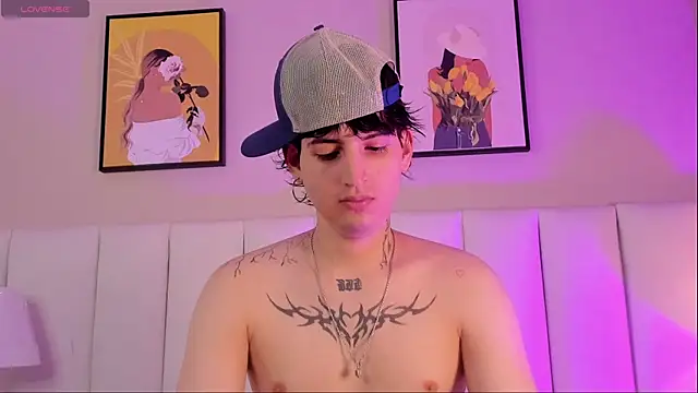 sett and gwen online show from April 17, 4:26 am