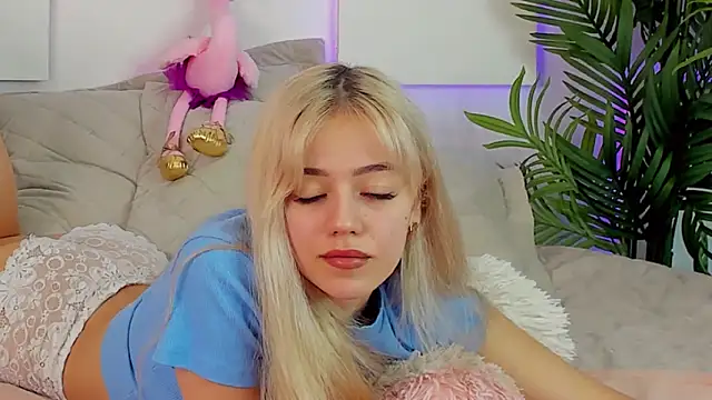 STELLA RICH online show from January 21, 12:04 am