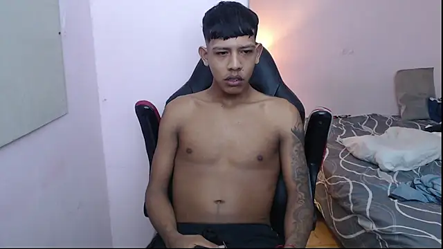 Snapshot of mr_stiven_ chatting on January 11, 5:31 am mr stiven  online show from January 11, 5:31 am