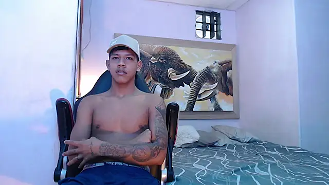 Snapshot of mr_stiven_ chatting on February 20, 8:50 am mr stiven  online show from February 20, 8:50 am