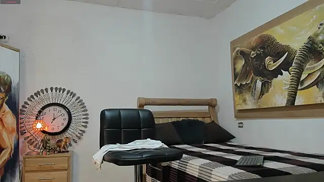 mr stiven  online show from May 20, 3:02 am