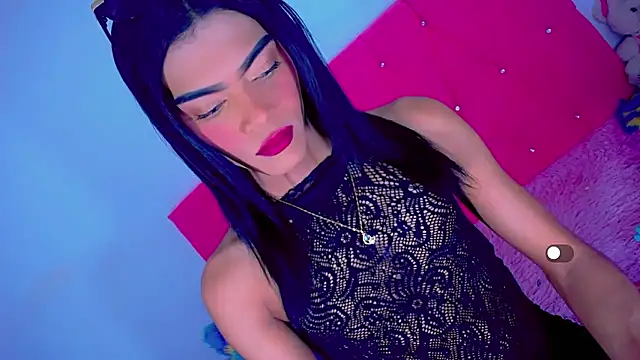 Snapshot of Theylor_Rouse chatting on January 9, 7:00 am Theylor Rouse online show from January 9, 7:00 am