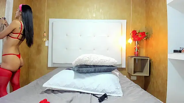 Milaspetite online show from February 2, 8:18 pm