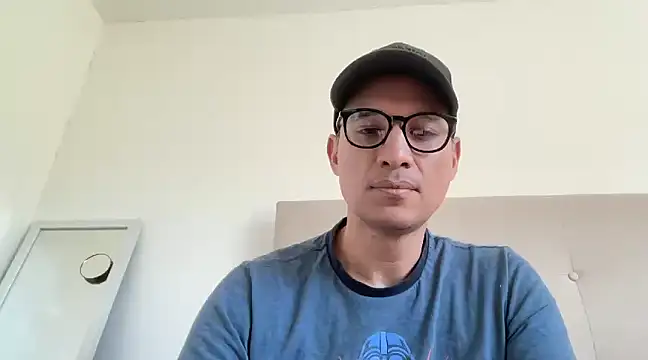 alex ruiz85 online show from February 7, 7:49 pm