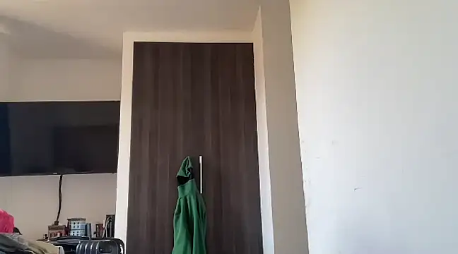 alex ruiz85 online show from February 24, 6:47 pm