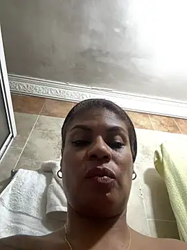 Snapshot of Naticol1 chatting on June 17, 4:48 am Naticol1 online show from June 17, 4:48 am
