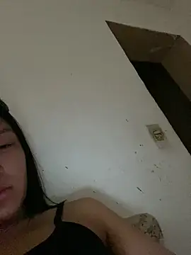 Snapshot of gabrielly27891 chatting on January 4, 4:32 pm gabrielly27891 online show from January 4, 4:32 pm