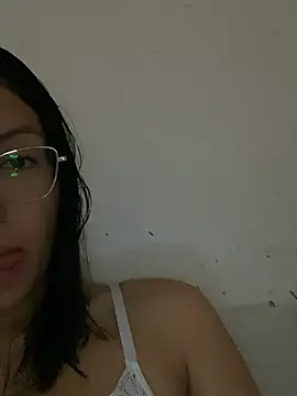 Snapshot of gabrielly27891 chatting on January 20, 6:10 pm gabrielly27891 online show from January 20, 6:10 pm