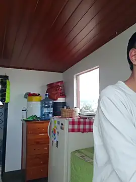 Snapshot of 1418edwar chatting on February 21, 7:59 pm 1418edwar online show from February 21, 7:59 pm