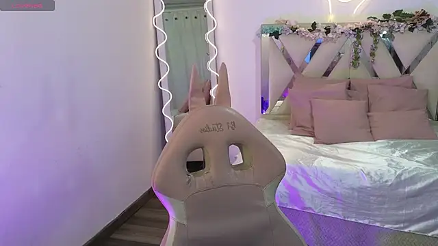 kittystart tay online show from February 11, 7:16 pm