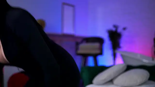 Snapshot of Jenna_Day chatting on February 1, 6:56 am Jenna Day online show from February 1, 6:56 am