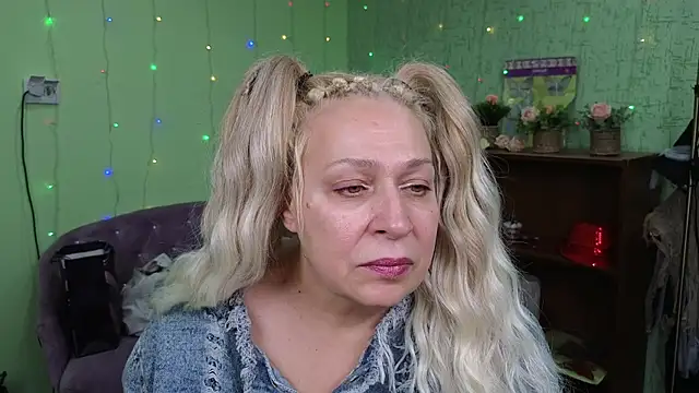 Snapshot of Penelope_Pinky chatting on January 7, 5:20 pm Penelope Pinky online show from January 7, 5:20 pm