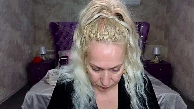 Snapshot of Penelope_Pinky chatting on January 9, 5:43 pm Penelope Pinky online show from January 9, 5:43 pm