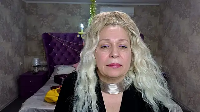 Snapshot of Penelope_Pinky chatting on January 19, 7:47 pm Penelope Pinky online show from January 19, 7:47 pm