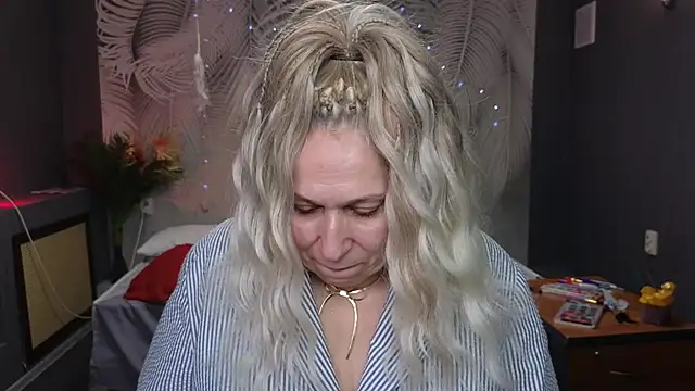 Snapshot of Penelope_Pinky chatting on January 28, 8:15 pm Penelope Pinky online show from January 28, 8:15 pm