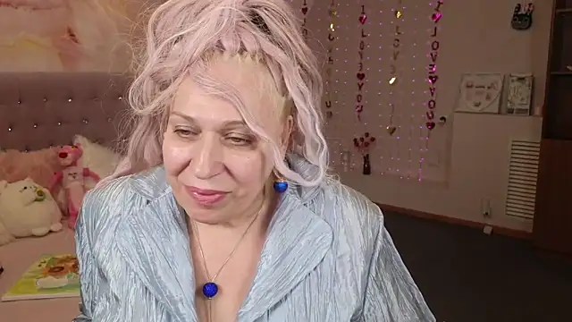 Snapshot of Penelope_Pinky chatting on February 26, 5:39 pm Penelope Pinky online show from February 26, 5:39 pm